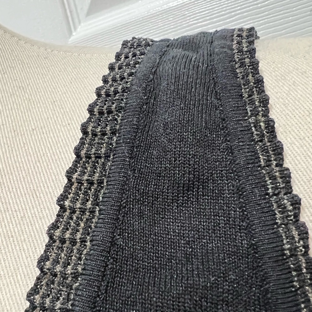 Chanel Sleeveless Top - Picture 3 of 16